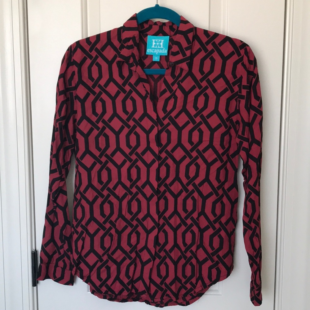 Escapada Geometric Button Down Blouse